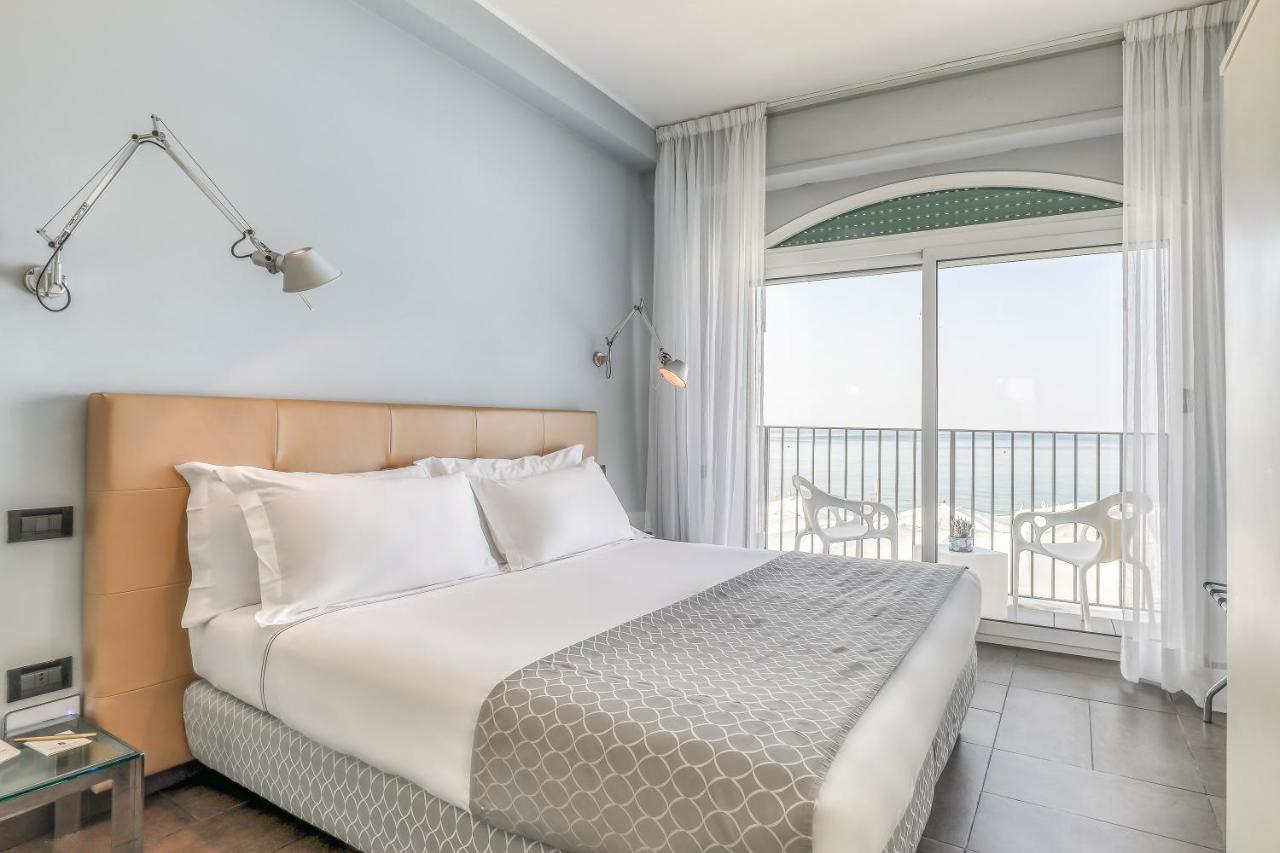Hotel Albatros ヴァリゴッティ エクステリア 写真