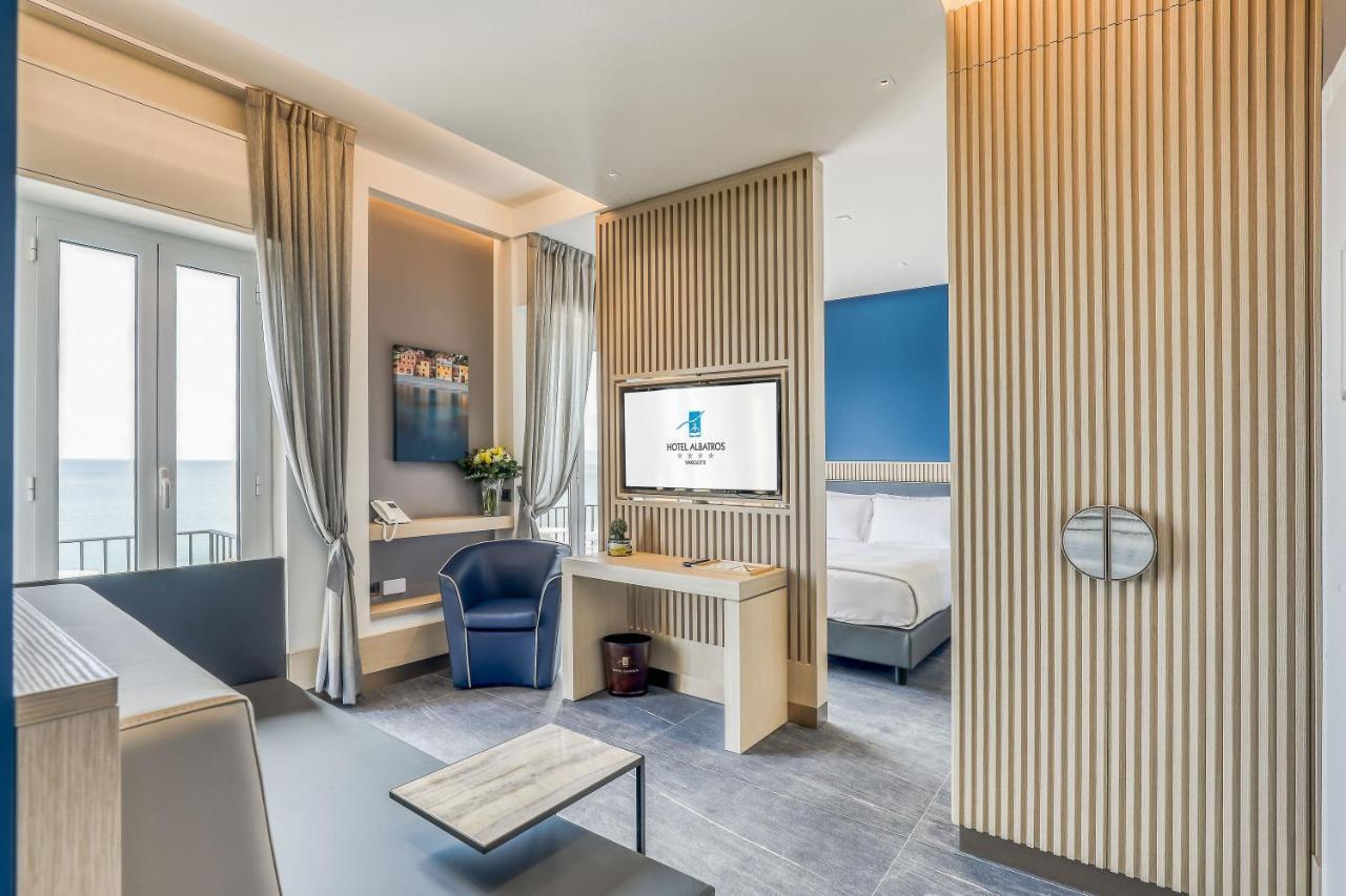 Hotel Albatros ヴァリゴッティ エクステリア 写真